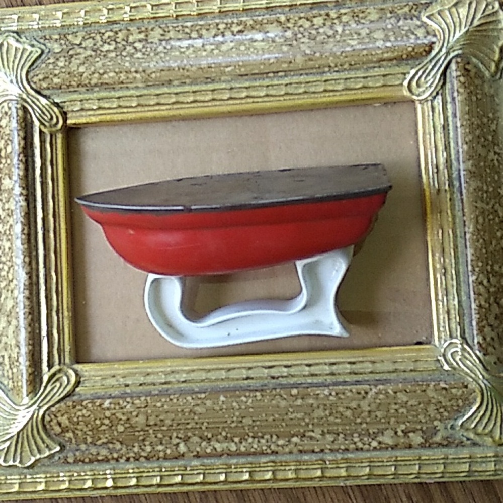 ⚜️ Vintage CHILDS RED TIN IRON 1950’S
